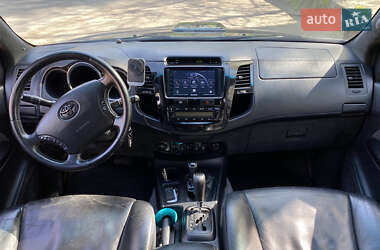 Пикап Toyota Hilux 2011 в 