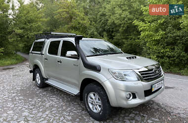 Пикап Toyota Hilux 2013 в Виннице