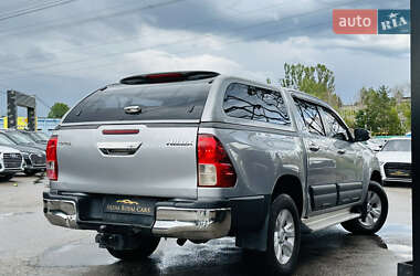 Пикап Toyota Hilux 2016 в 
