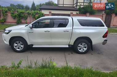 Пикап Toyota Hilux 2015 в Сумах