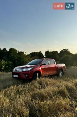 Пикап Toyota Hilux 2016 в Конотопе