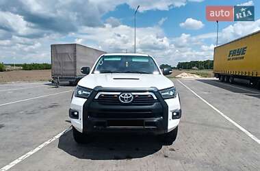 Пикап Toyota Hilux 2013 в Луцке