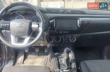 Пикап Toyota Hilux 2019 в 