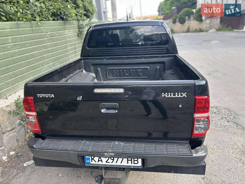 Пикап Toyota Hilux 2013 в Тернополе