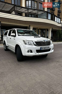 Пикап Toyota Hilux 2014 в Софиевской Борщаговке