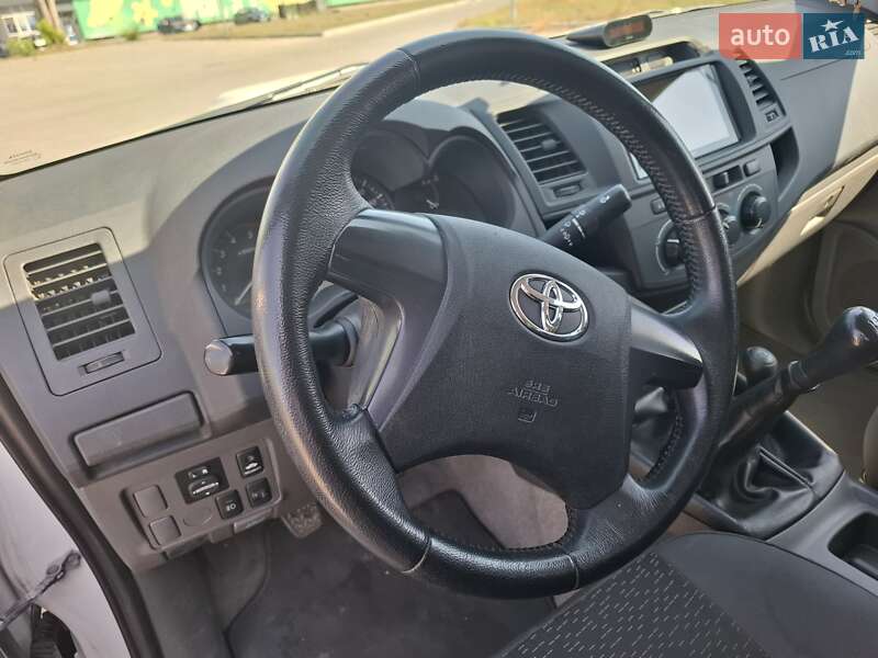 Пікап Toyota Hilux 2013 в Черкасах