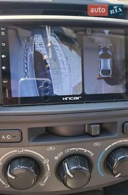Пикап Toyota Hilux 2013 в 