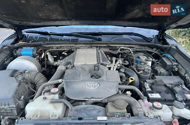 Пікап Toyota Hilux 2021 в  фото 12 Пікап Toyota Hilux 2021 в