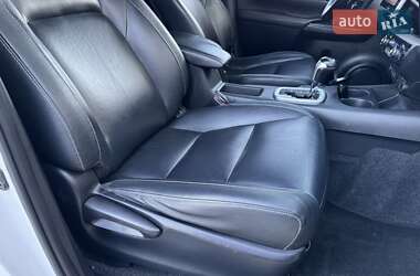 Пикап Toyota Hilux 2016 в 