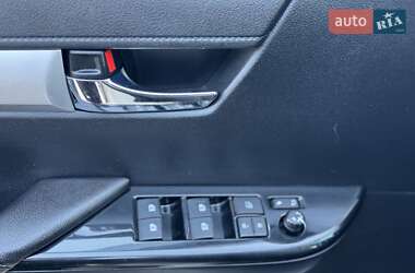 Пикап Toyota Hilux 2016 в 
