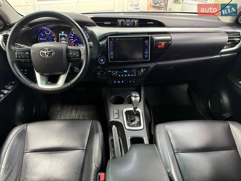 Пикап Toyota Hilux 2018 в Киеве фото 21 Пикап Toyota Hilux 2018 в Киеве