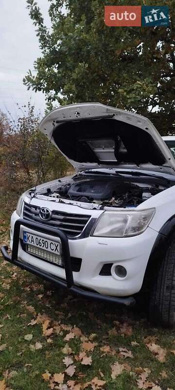 Пікап Toyota Hilux 2012 в Андрушівці