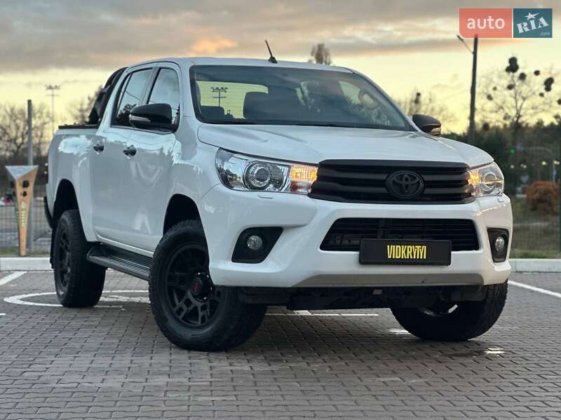 Пикап Toyota Hilux 2017 в Киеве