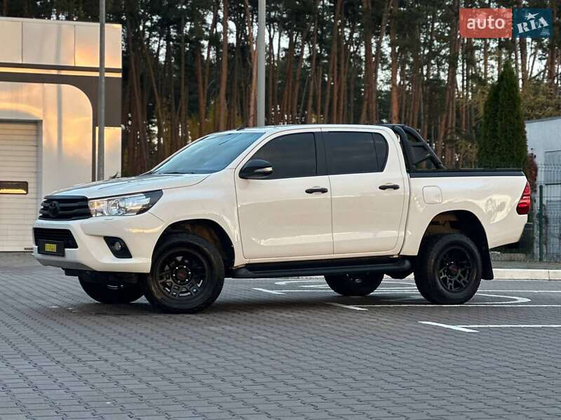 Пикап Toyota Hilux 2017 в Киеве