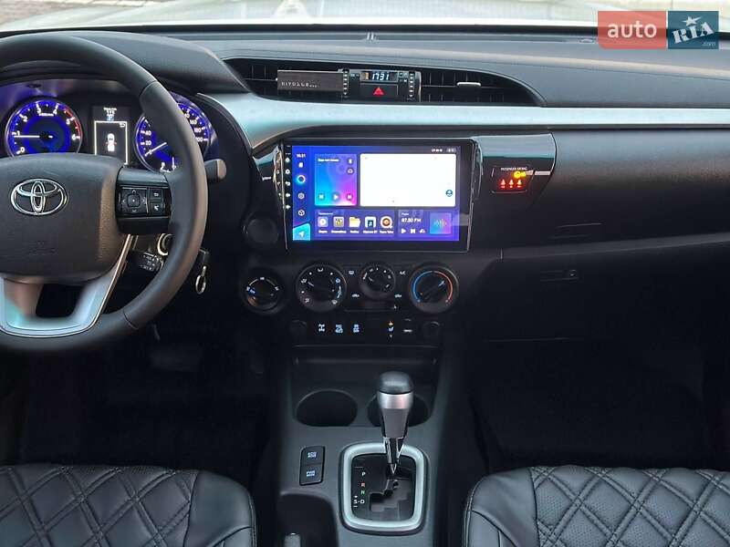 Пикап Toyota Hilux 2017 в Киеве