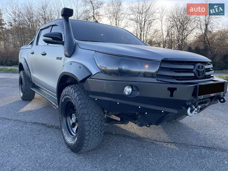 Пикап Toyota Hilux 2016 в Львове