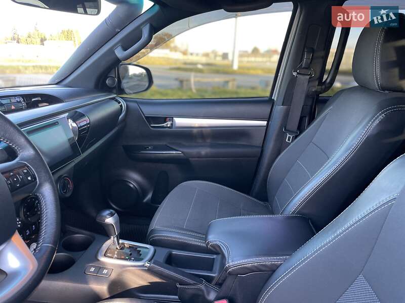 Пикап Toyota Hilux 2016 в Львове