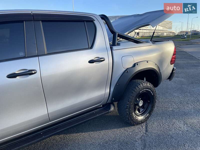 Пикап Toyota Hilux 2016 в Львове