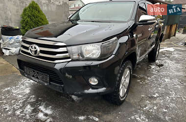 Пикап Toyota Hilux 2017 в Киеве