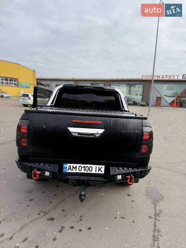 Пикап Toyota Hilux 2016 в Житомире