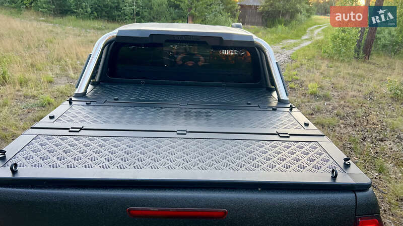 Пикап Toyota Hilux 2016 в Житомире