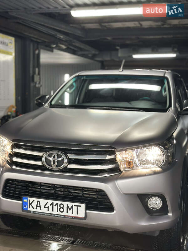 Пикап Toyota Hilux 2019 в Киеве фото Пикап Toyota Hilux 2019 в Киеве