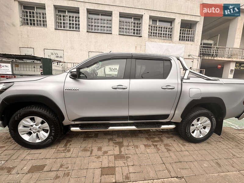 Пикап Toyota Hilux 2019 в Киеве фото 6 Пикап Toyota Hilux 2019 в Киеве