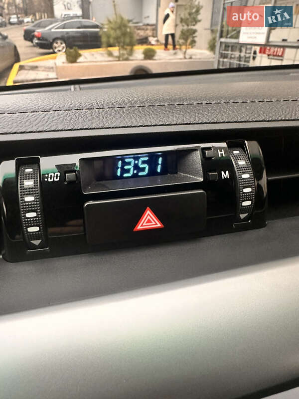 Пикап Toyota Hilux 2019 в Киеве фото 16 Пикап Toyota Hilux 2019 в Киеве