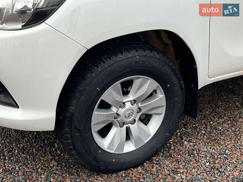 Пікап Toyota Hilux 2016 в Стрию