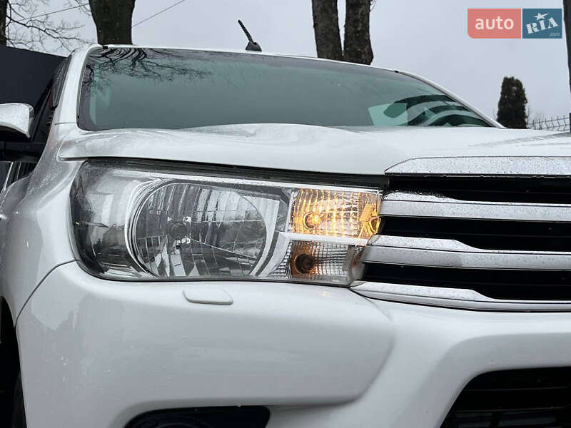Пікап Toyota Hilux 2016 в Стрию