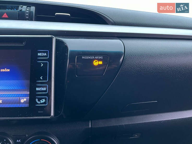 Пікап Toyota Hilux 2016 в Стрию