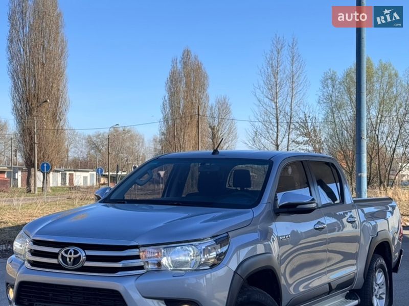 Toyota Hilux 2015