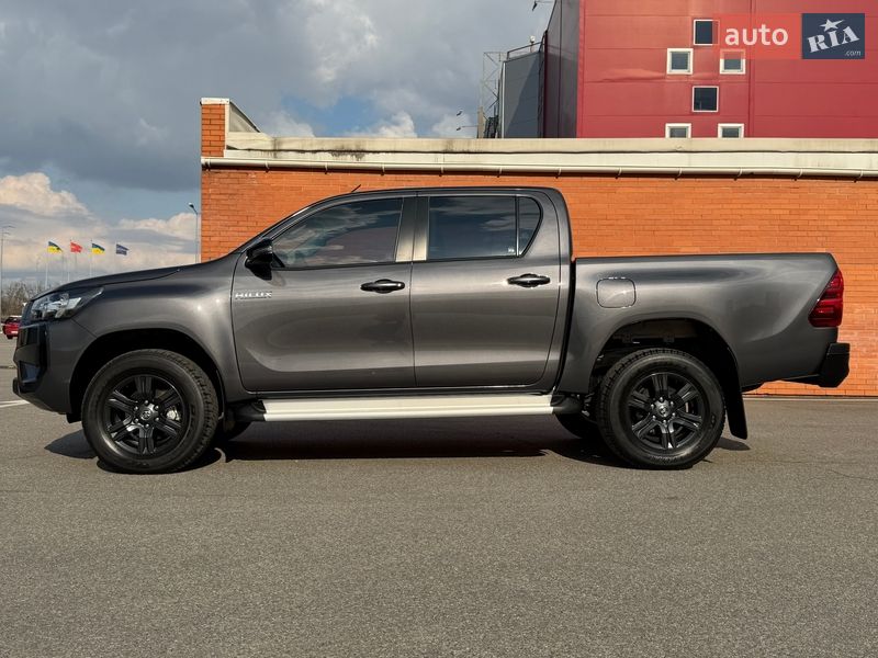 Пикап Toyota Hilux 2024 в Киеве фото 8 Пикап Toyota Hilux 2024 в Киеве
