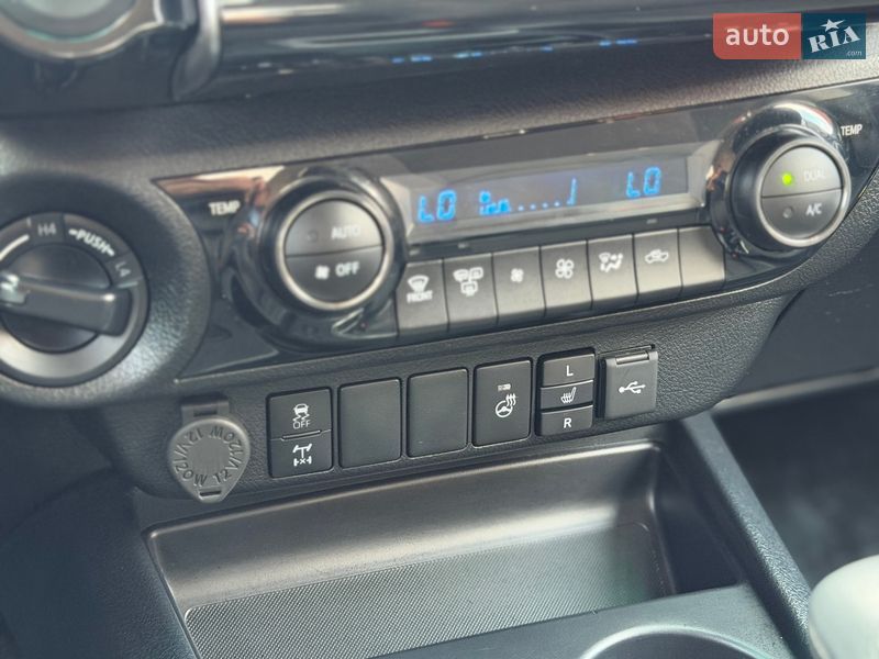 Пикап Toyota Hilux 2024 в Киеве фото 44 Пикап Toyota Hilux 2024 в Киеве