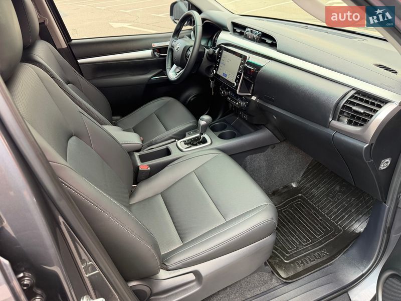 Пикап Toyota Hilux 2024 в Киеве фото 49 Пикап Toyota Hilux 2024 в Киеве