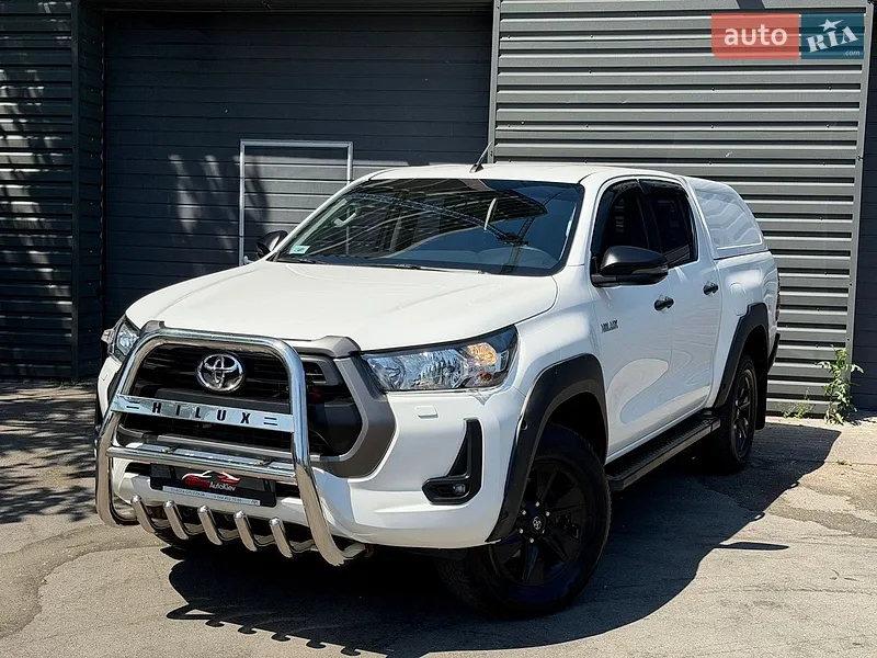 Toyota Hilux