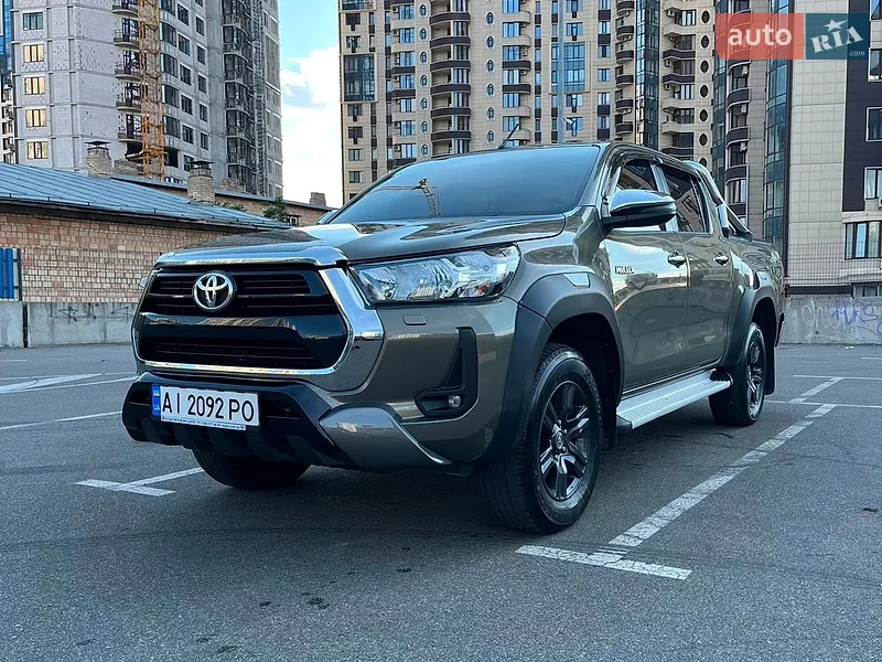 Toyota Hilux