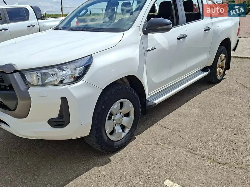 Toyota Hilux