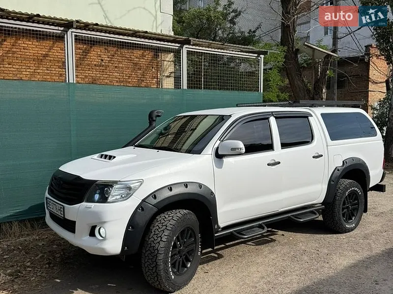 Toyota Hilux