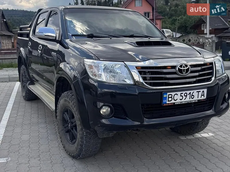 Toyota Hilux