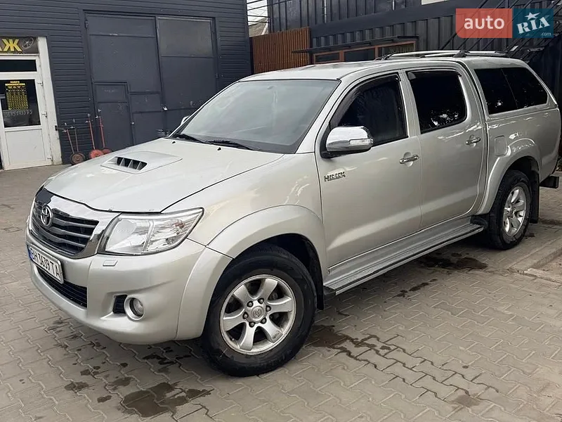 Toyota Hilux