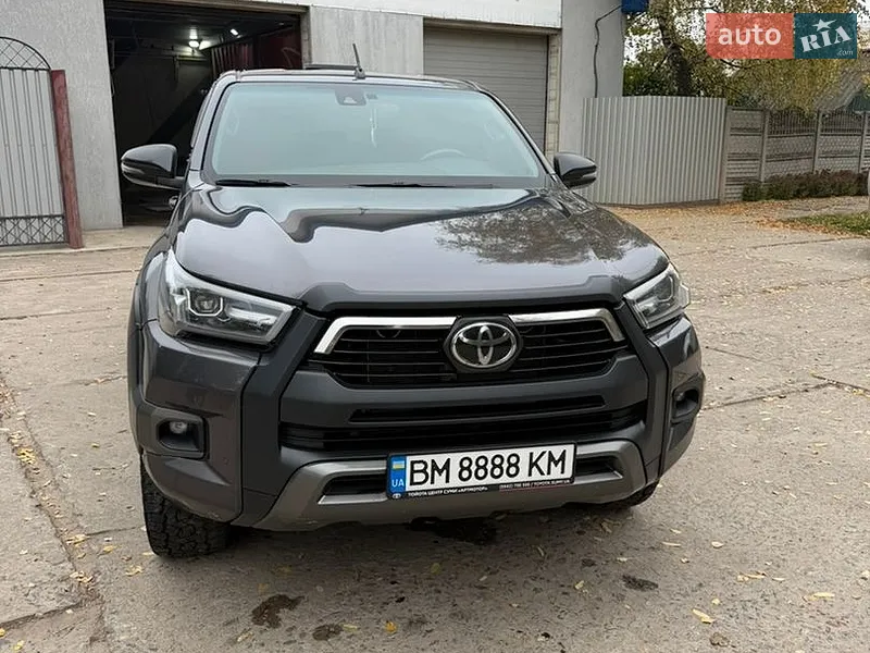 Toyota Hilux