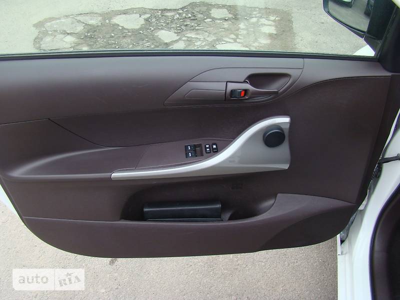 Хэтчбек Toyota IQ 2010 в Львове