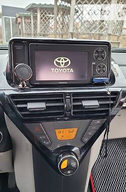 Хэтчбек Toyota IQ 2013 в Киеве
