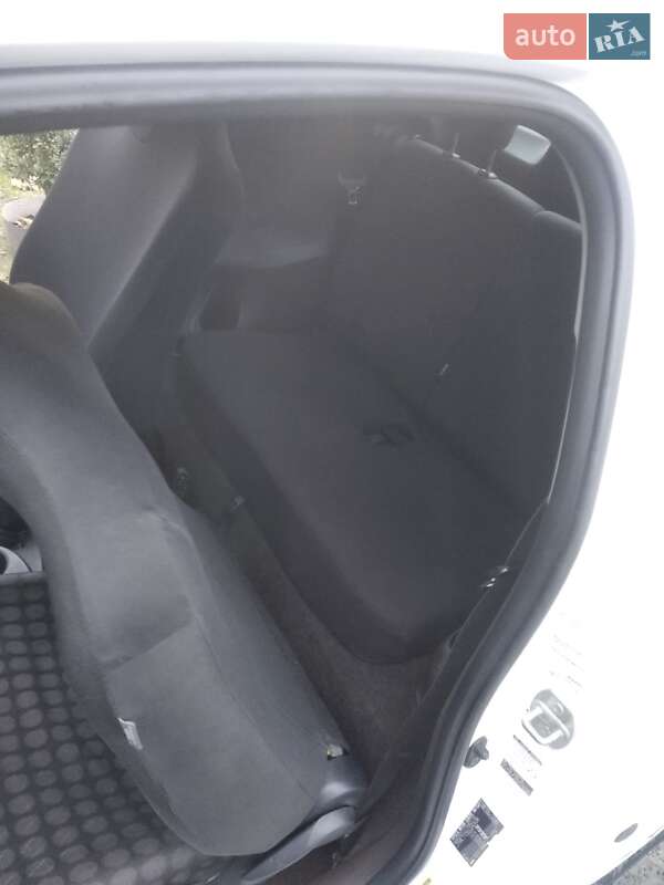 Хетчбек Toyota IQ 2009 в Ковелі