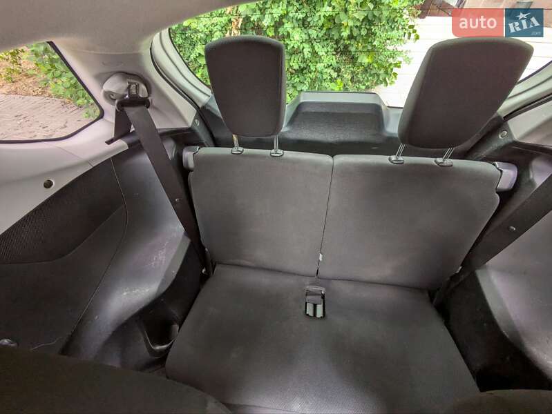 Хетчбек Toyota IQ 2011 в Косові