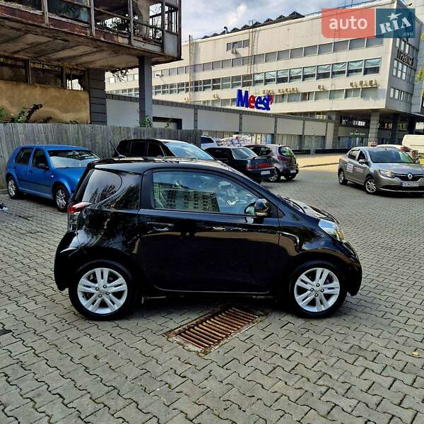 Хэтчбек Toyota IQ 2011 в Черновцах
