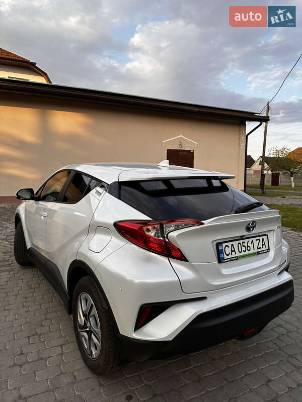 Внедорожник / Кроссовер Toyota Izoa 2022 в Черкассах