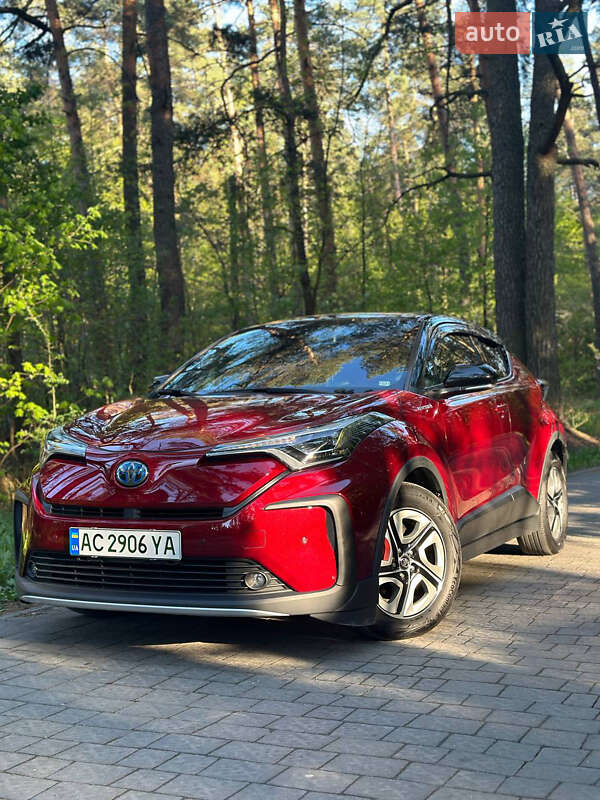 Внедорожник / Кроссовер Toyota Izoa 2020 в Львове