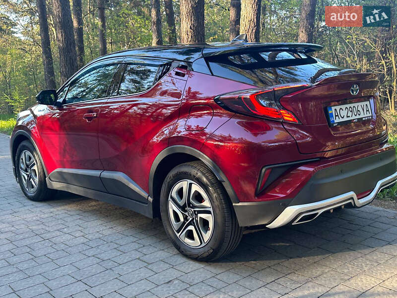 Внедорожник / Кроссовер Toyota Izoa 2020 в Львове